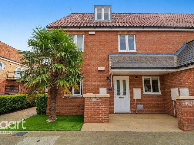 Flat for sale in Burton Waters, Ingleby