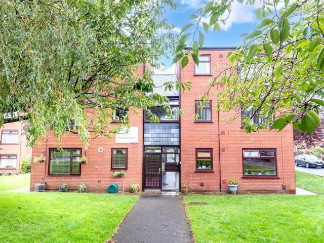 Flat for sale in Prescot, Knowsley