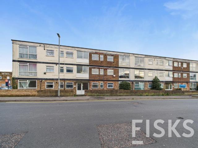 Flat for sale in Essex