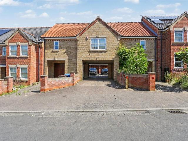 Flat for sale in East Bank, Norfolk
