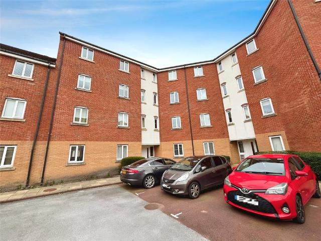 Flat for sale in Dingle, Liverpool