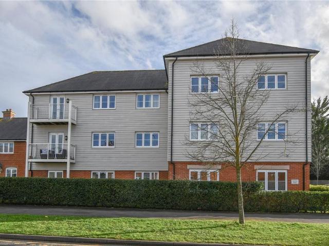 Flat for sale in Wokingham, Isle Of Man