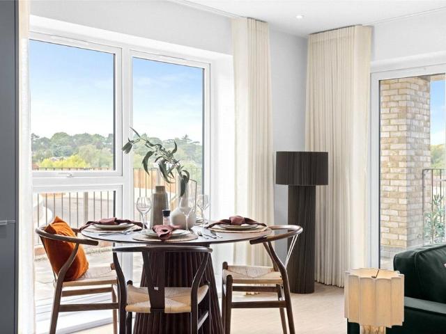 Flat for sale in The Quarry, Greater London