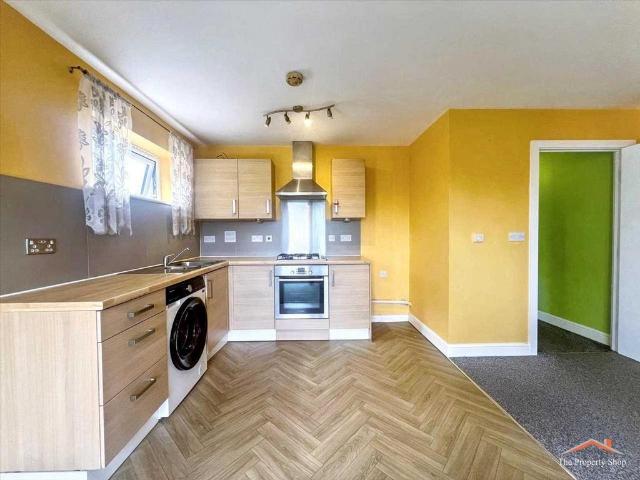 Flat for sale in Burnt Oak, Greater London
