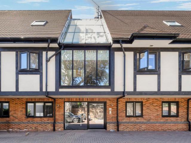 Flat for sale in Greater London