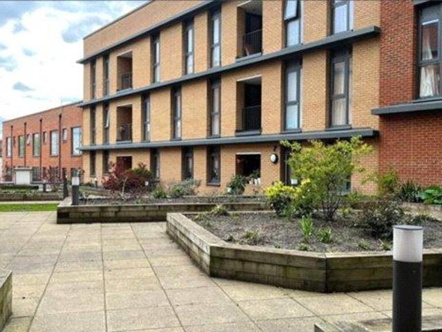 Flat for sale in Greater London