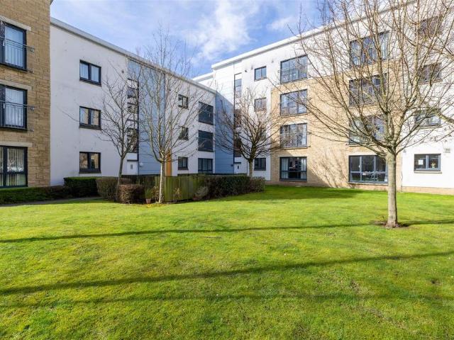 Flat for sale in Moneydie, Scotland