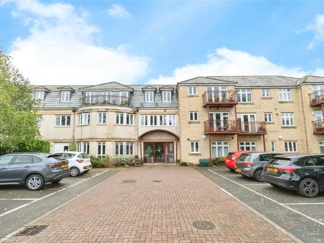 Flat for sale in Westfield, Guiseley