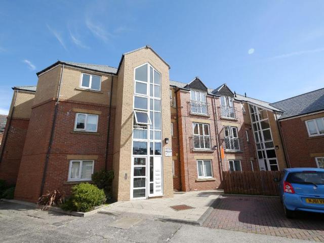 Flat for sale in Whitley Bay, North Tyneside