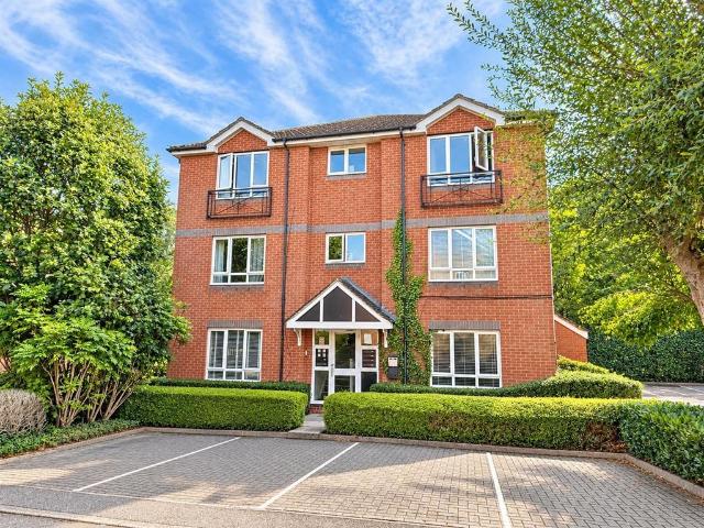 Flat for sale in Whiteley, Winchester