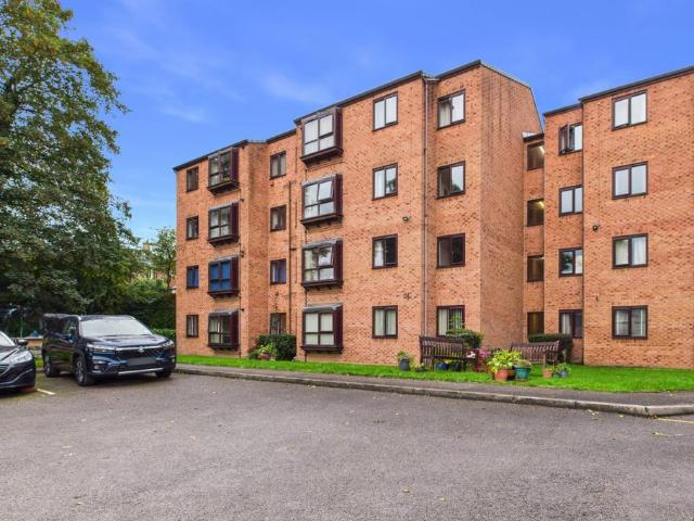 Flat for sale in Nether Edge, Sheffield