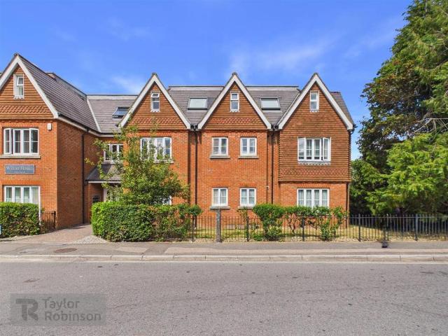 Flat for sale in Glynde, West Sussex