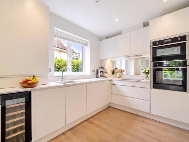 Flat for sale in Gerrards Cross, Denham