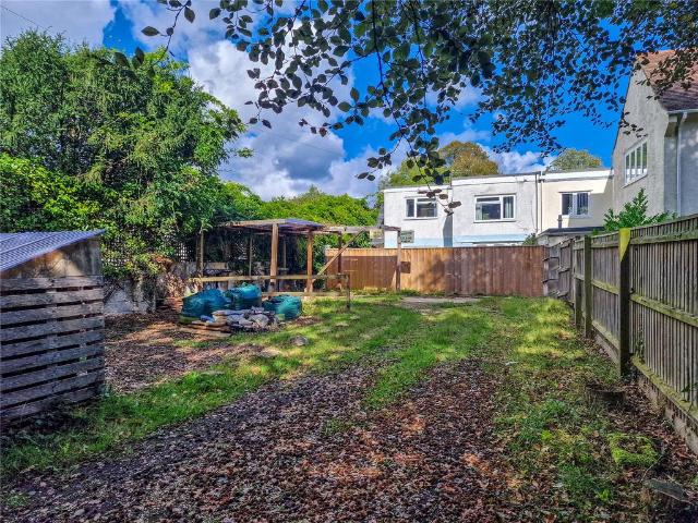 Flat for sale in Highcliffe