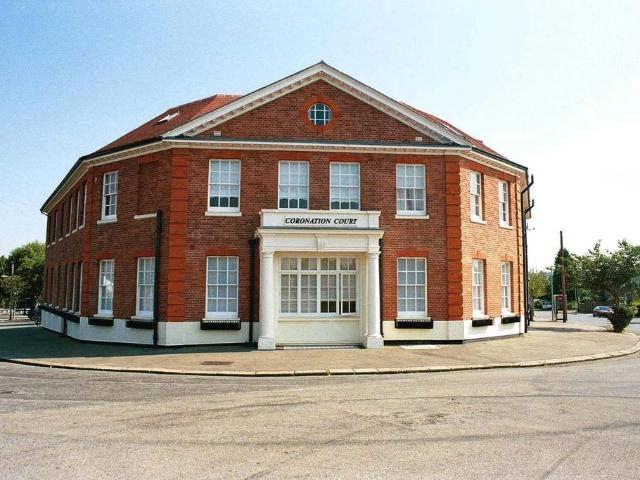 Flat for sale in Chedburgh, Suffolk