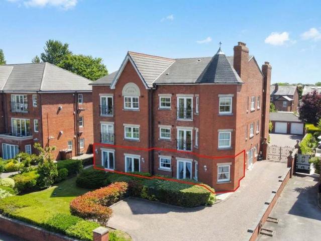 Flat for sale in Marshside, Southport