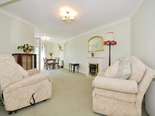 Flat for sale in Loundsley Green, East Midlands