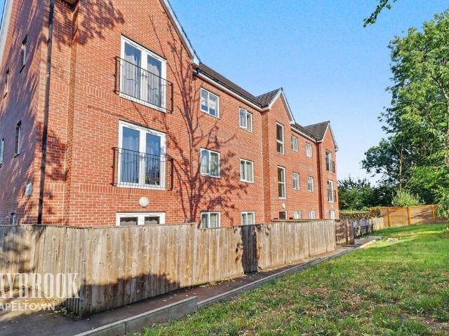 Flat for sale in Chapeltown, South Yorkshire