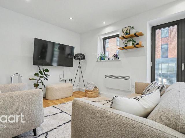 Flat for sale in Leylands, West Yorkshire