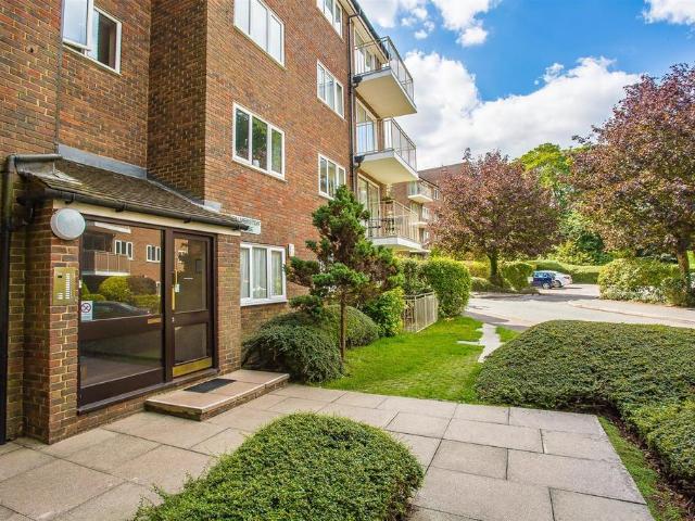 Flat for sale in Banstead, Reigate and Banstead