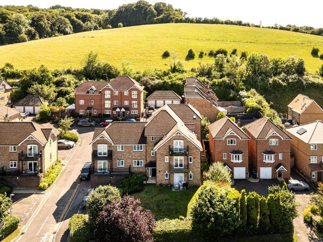 Flat for sale in Flackwell Heath, Buckinghamshire