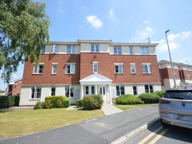 Flat for sale in Widnes