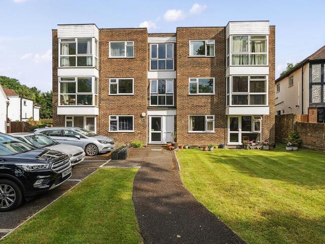 Flat for sale in Bromley Park, Greater London
