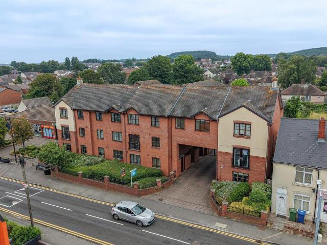Flat for sale in Heath Hayes and Wimblebury, Chadsmoor