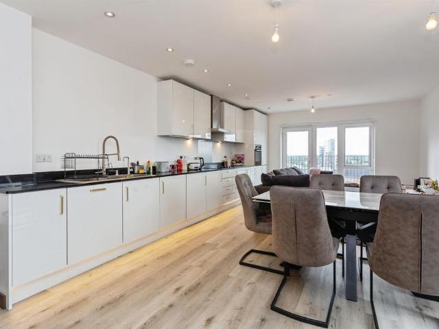 Flat for sale in Holywell Estate, North Watford