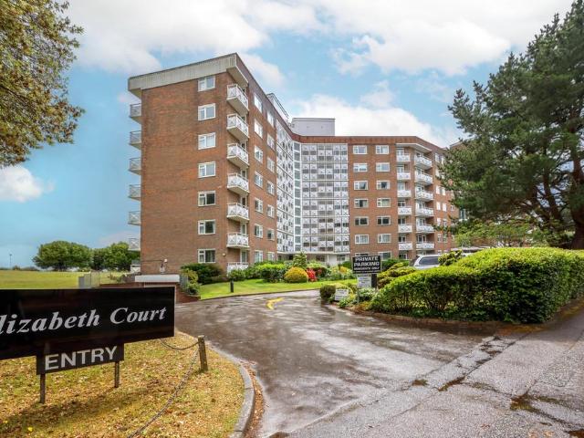 Flat for sale in Lansdowne, Springbourne