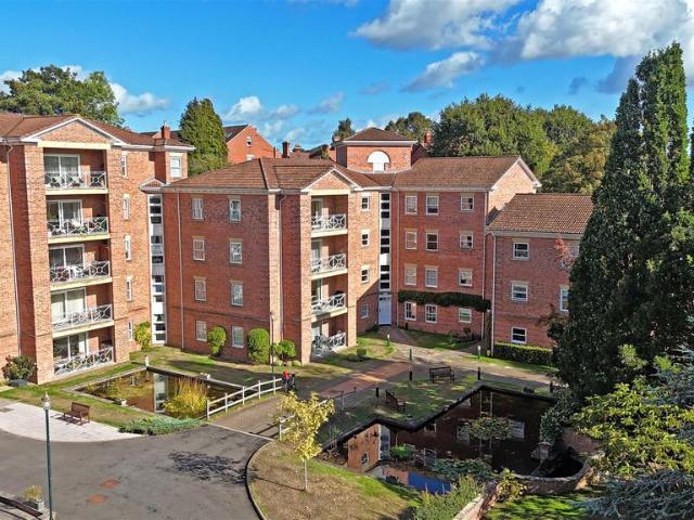 Flat for sale in Sandringham Court, Shrewsbury