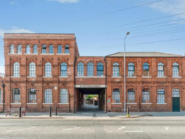 Flat for sale in Alverton, East Midlands