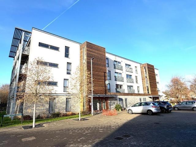 Flat for sale in Street, Somerset
