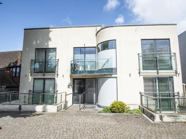 Flat for sale in Brunswick