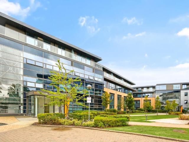 Flat for sale in Bracknell