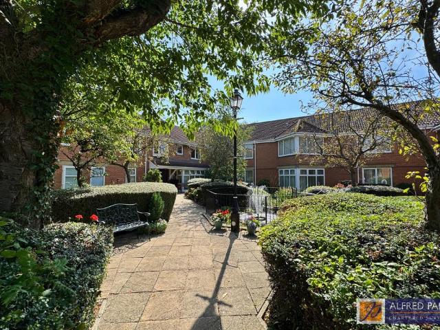 Flat for sale in Cleadon, Tyne And Wear