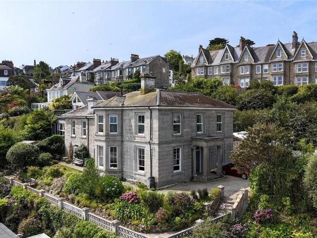 Flat for sale in Wherrytown, Penzance