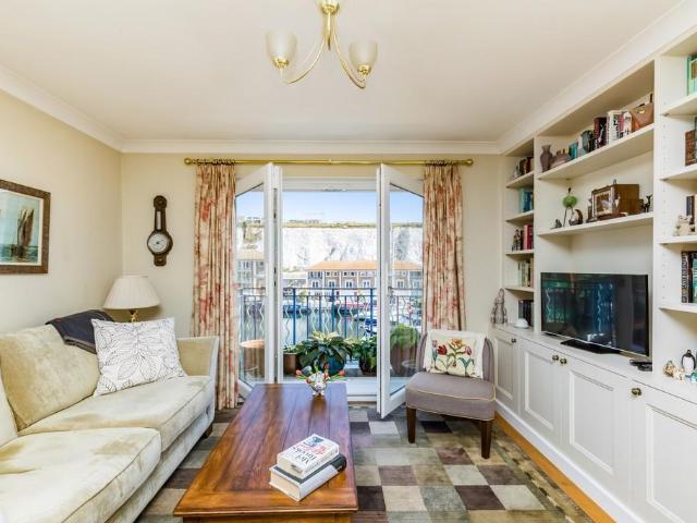 Flat for sale in Brighton Marina, Roedean