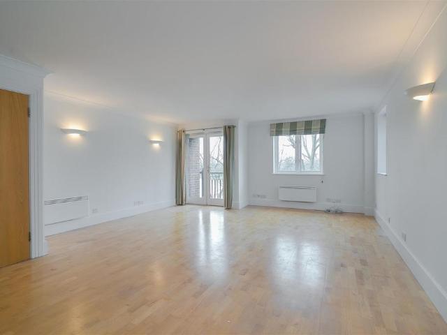 Flat for sale in Mortlake, Isle Of Man
