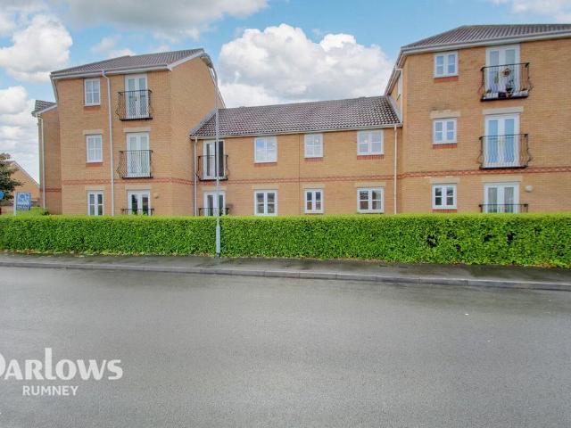 Flat for sale in Falcon Lodge, Wales