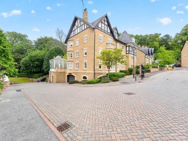 Flat for sale in Low Harrogate, Harrogate