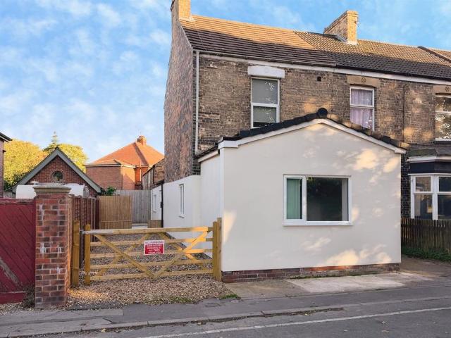 Flat for sale in Hornsea, Hull and East Yorkshire