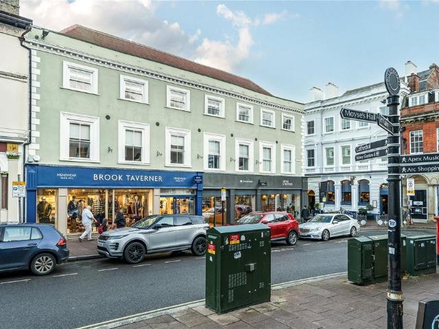 Flat for sale in Chedburgh, Suffolk