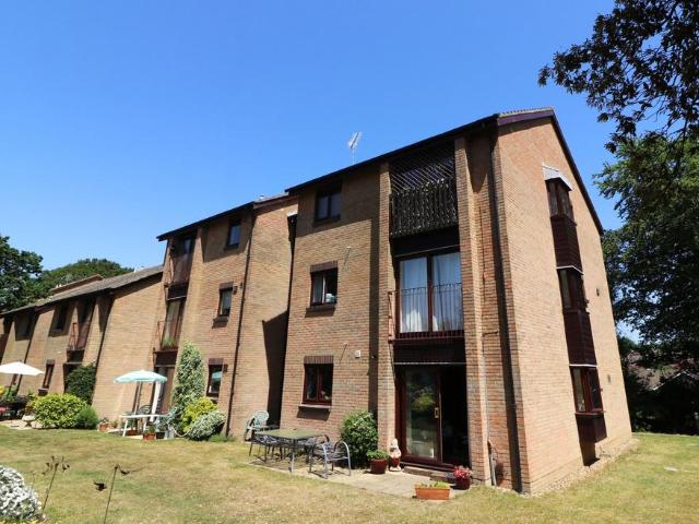 Flat for sale in Helford, Hampshire