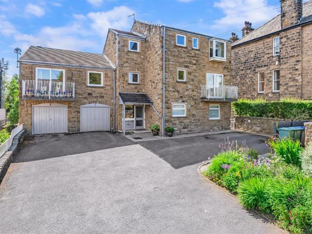 Flat for sale in Ilkley, West Yorkshire