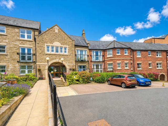 Flat for sale in Alnwick, Northumberland