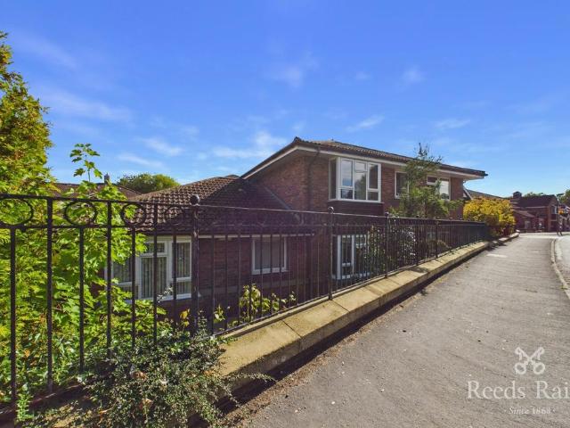 Flat for sale in Wigginton, York and North Yorkshire