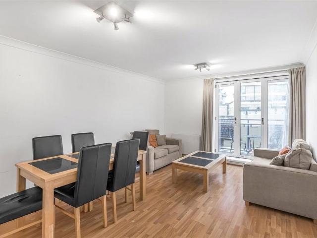 Flat for sale in Westminster, Isle Of Man