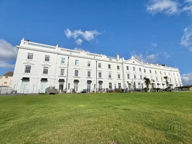 Flat for sale in West Hoe, Mount Wise