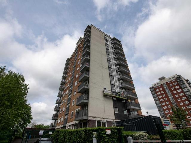 Flat for sale in Georgia, Greater Manchester